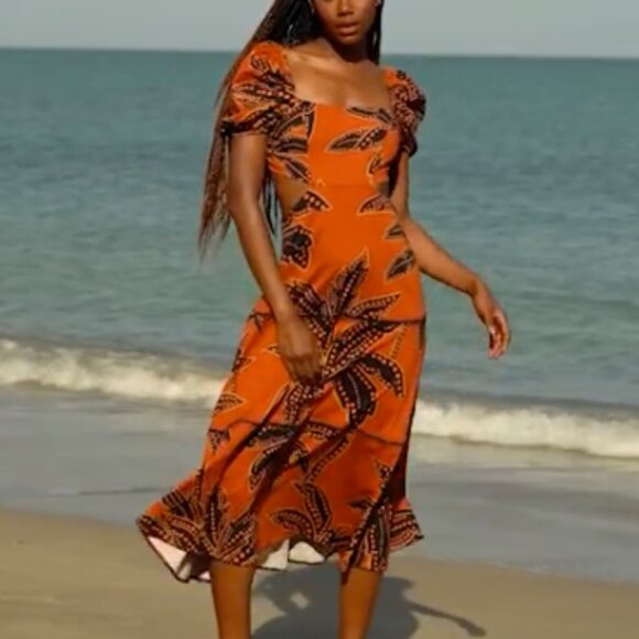 Maaji Dresses & Skirts - MAAJI Midi Dress